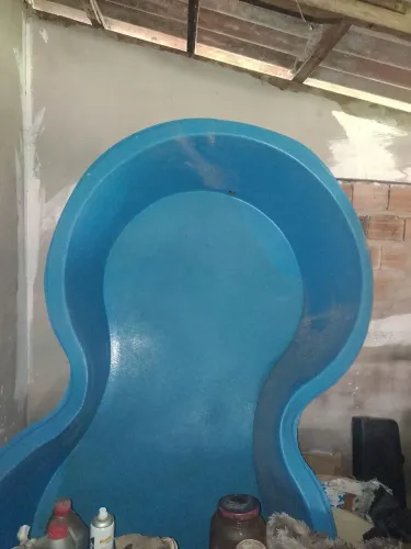 Vendo uma piscina infantil 