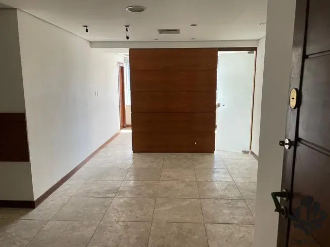 CONJUNTO DE 05 SALAS COM 160m² À VENDA NO SALVADOR TRADE CENTER, SALVADOR/BA.