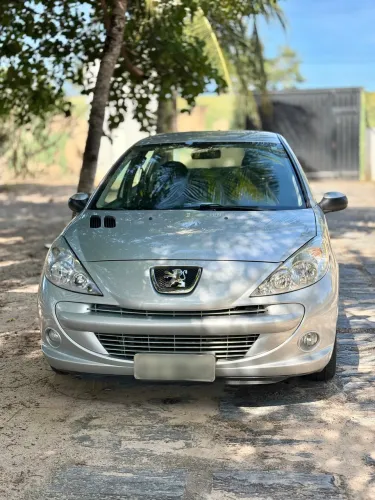 Peugeot 207 Sedan Passion XS 1.6 Flex 16V 4P AUT 2013