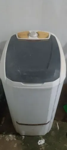 Vendo tanquinho de lavar roupa 10 quilos marca Compaq
