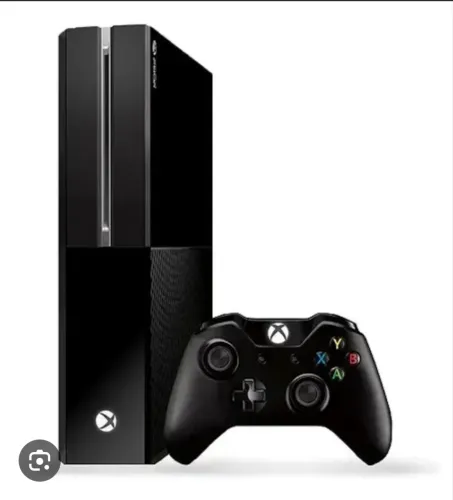 Xbox one fat  500gb.  Vai manutenção preventiva recentemente 