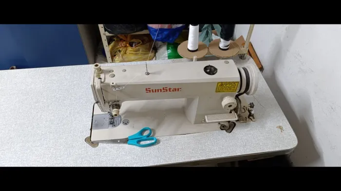 Máquina de costura industrial sunstar