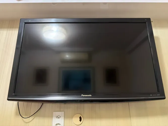 Televisão Panasonic Viera ?42