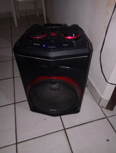 Vendo uma caixa de som 
