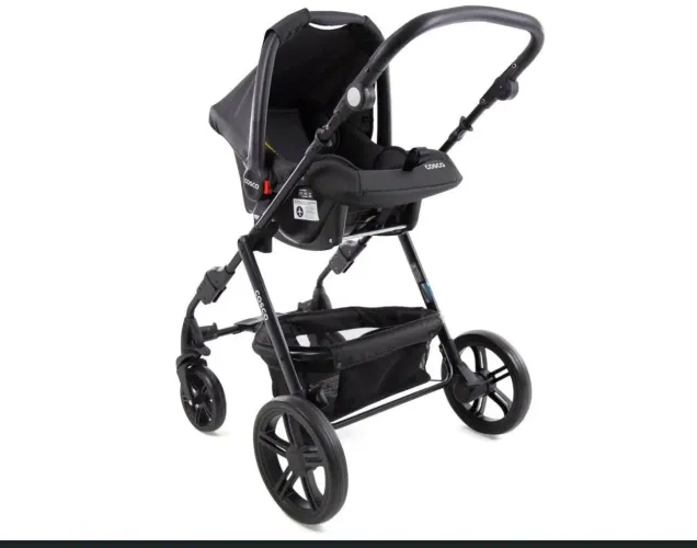 Carrinho de bebê + bebê conforto da Cosco