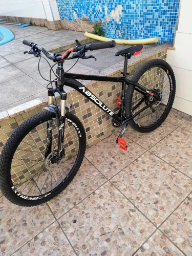 Bicicleta aro 29 pouco usada