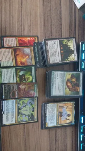 Coleção Magic The Gathering - 176 cartas para commander
