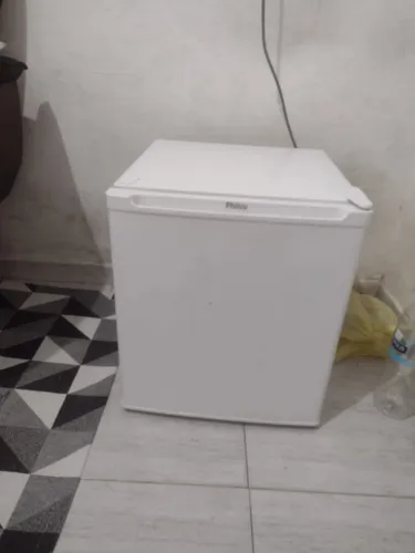 Frigobar muito novo
