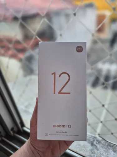 CAIXA XIAOMI 12.