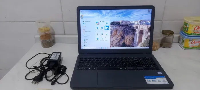 I3 7aG 8gb ddr4 ssd m2 240gb tela de 15.6 bateria +3h top DISPENSO CURIOSOS