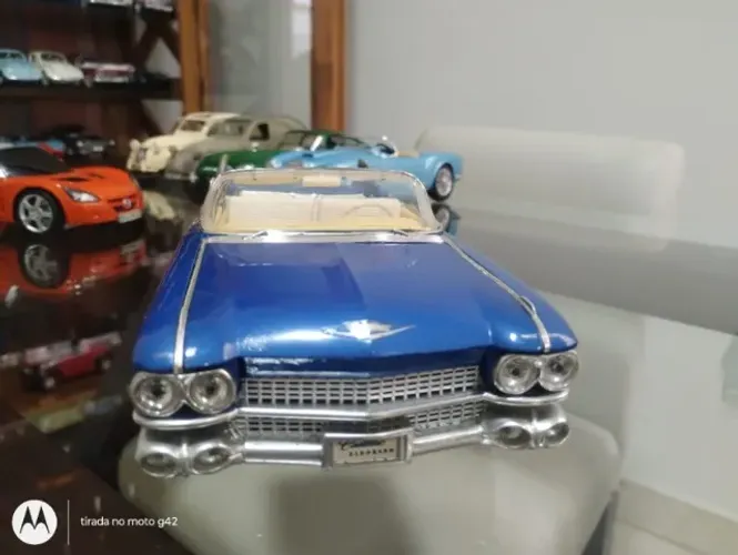 Miniatura 1/18 - Cadillac Conversível