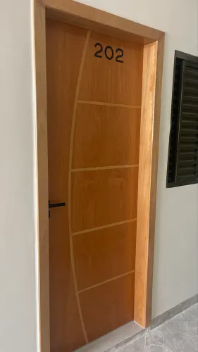 ALUGA SE APARTAMENTO 55 m2 NOVO