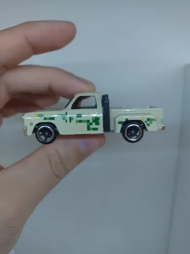 Carrinho 1:64 1978 Dodge Li'l Red Express Bege Loose Candide Novo