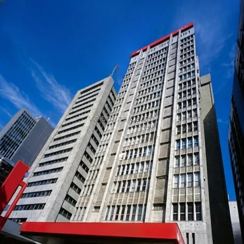 Sobre loja à venda e aluguel na Avenida Paulista.