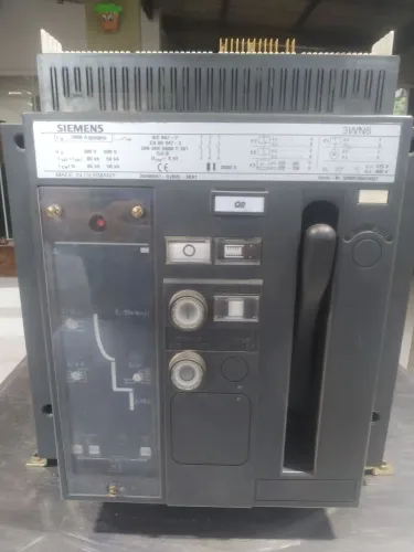 disjuntor de caixa aberta / disjuntor de potência da Siemens, modelo 3WN6,