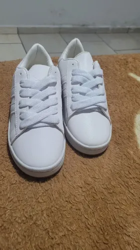 Tenis Novo