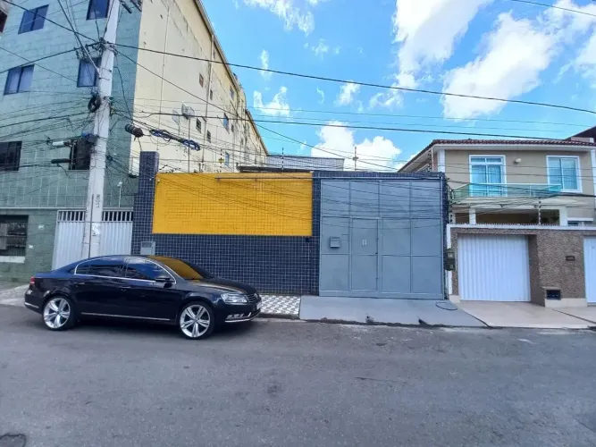 Galpão com 300 metros quadrados em Roma - Salvador - BA