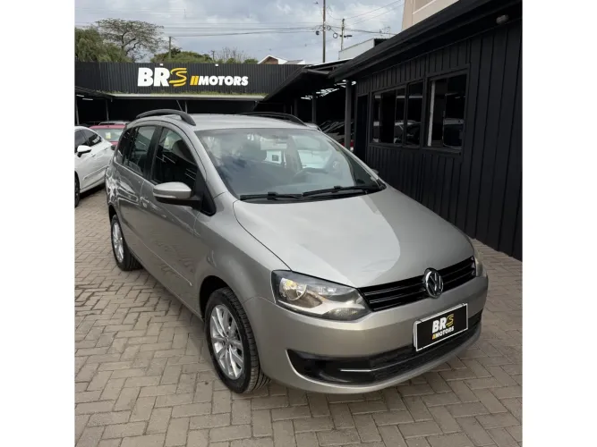 Volkswagen Spacefox 1.6/ 1.6 Trend Total Flex 8V 5P 2014