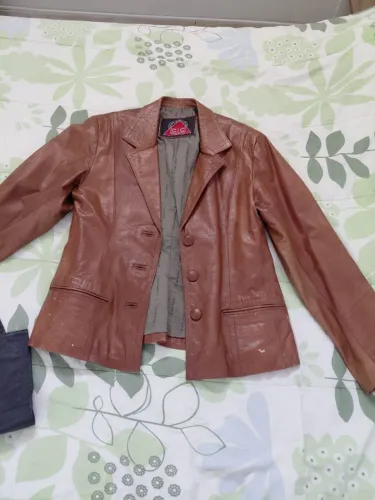Roupas seminovas diversas