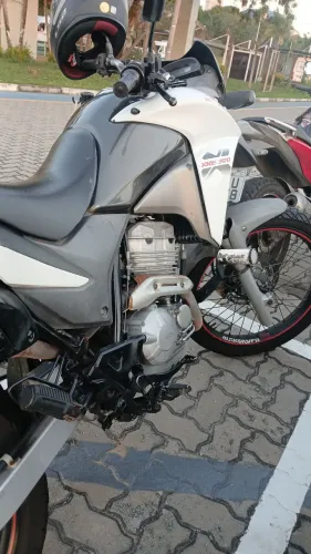 Xre 300/ 2013 aceito trocar em carro