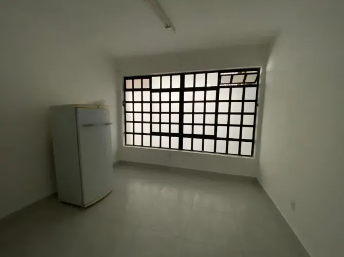 Sala 25m2 - Locação - Sion