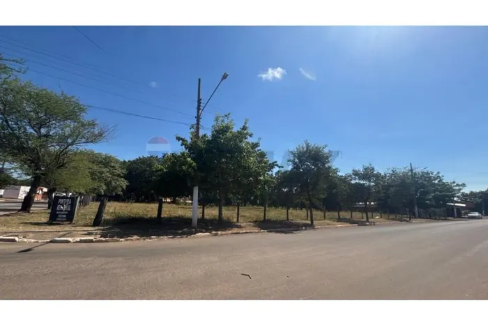 "Terreno Privilegiado em Pedra Preta: Invista Já!"