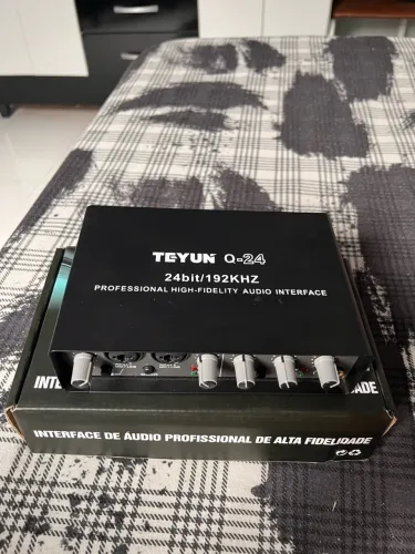 Interface de Áudio Teyun Q-24 Profissional