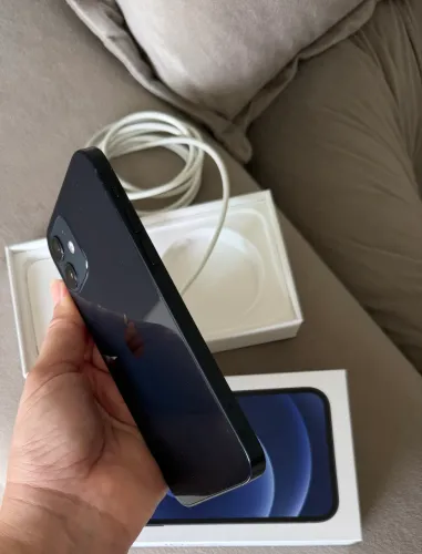 iPhone 12 64GB