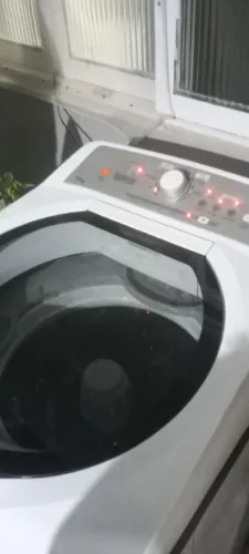 Máquina de lavar 15kg Eletrolux. Ela lava, porém não está tendo força para centrífuga.