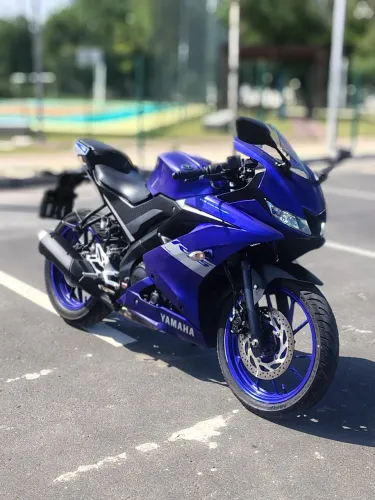 Yamaha R15 2024 Azul