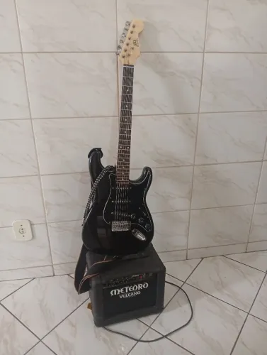 Conjunto guitarrista (usado)