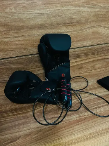 Luva de boxe Naja + corda de pular