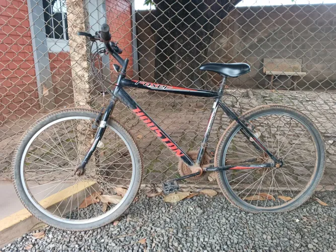 Bicicleta Houston Aro 26 Preta - Usada