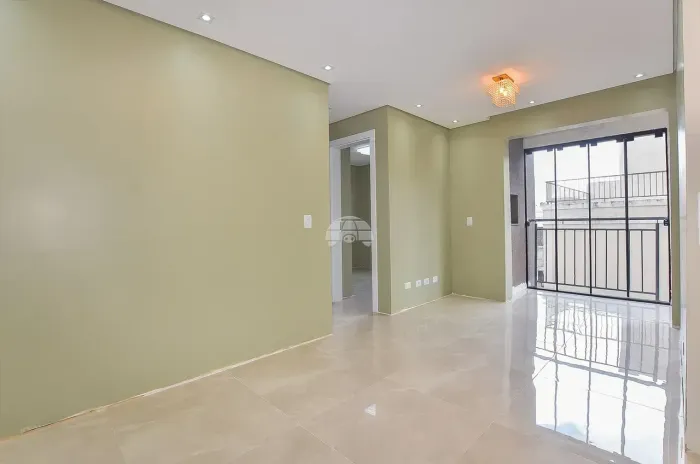 Apartamento à Venda com Churrasqueira e Elevador em São José dos Pinhais