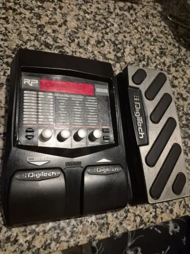 Pedaleira RP255 digitec
