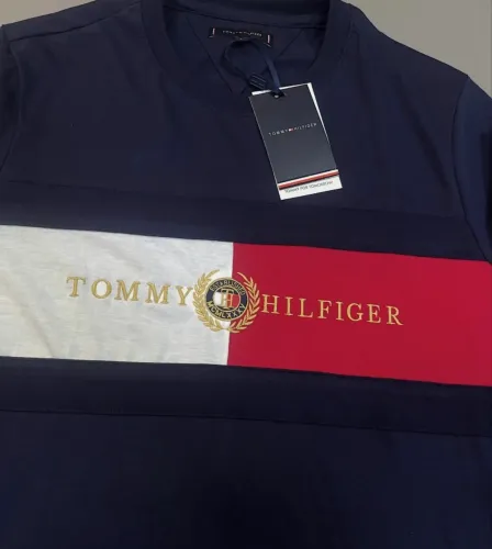 Camiseta Tommy Hilfiger 