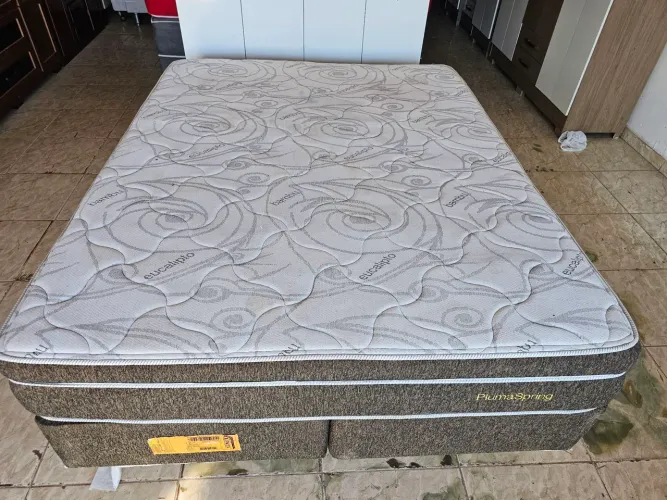 Cama box queen usada Molas tradicional