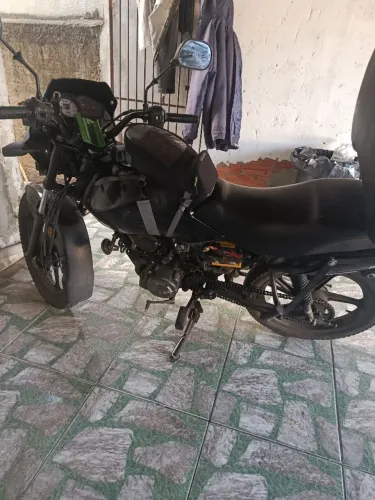 Moto 2024 em perfeitas condições de uso 