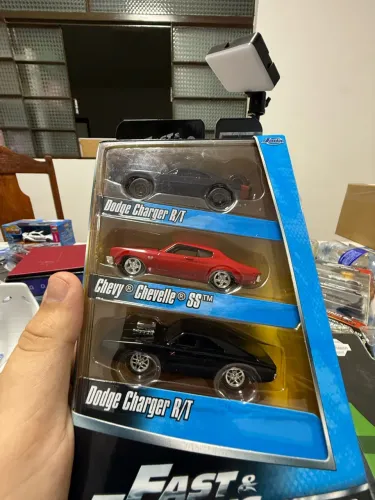 Velozes e furiosos dodge charger Jada kit DOM?S rides