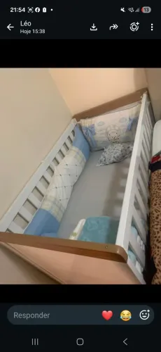 Berço com protetor usado apenas uma vez