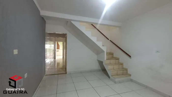 Sobrado à venda 5 quartos 2 vagas Jaçatuba - Santo André - SP