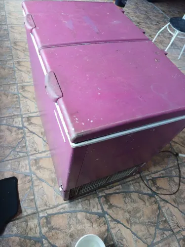 Vende-se freezer usado