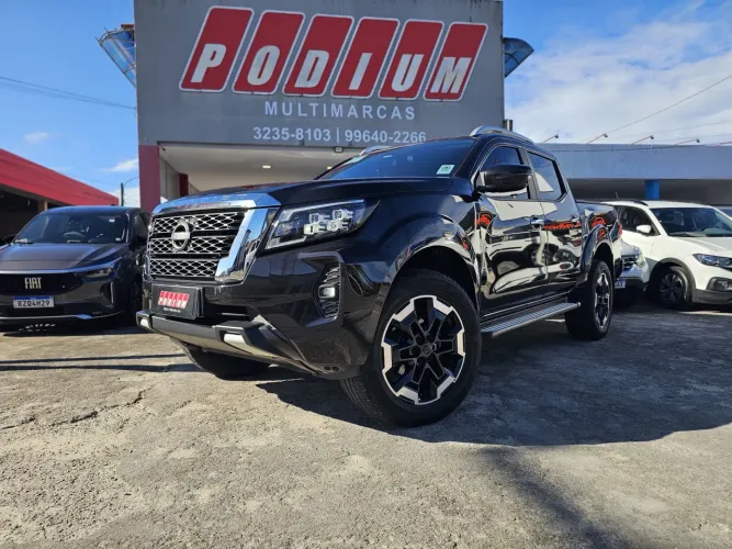 Nissan Frontier XE CD 4X4 2.3 Bi-TB Diesel Aut. 2025