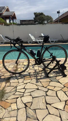 VENDO: Bicicleta Scott Addict+Rolo magnético+Mala Bike