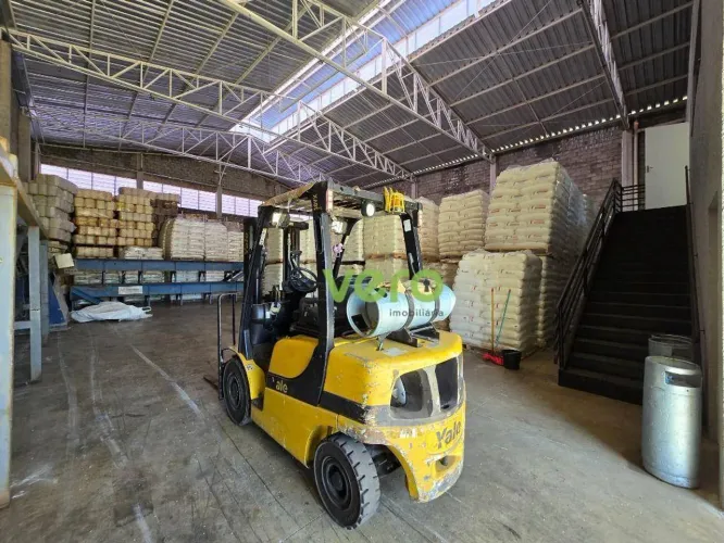 Galpão Industrial para alugar, 676 m² por R$ 12.992/mês - Loteamento Industrial 9 de Julho