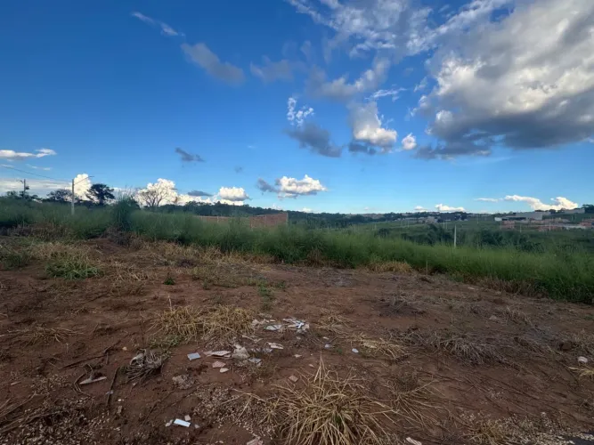 Vende-se ágil de lote no residencial Porto Seguro