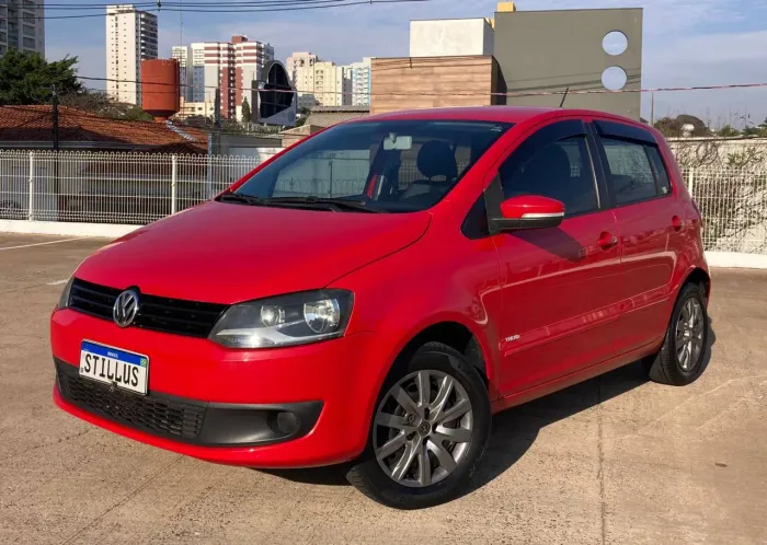 Volkswagen Fox 1.0 MI Total Flex 8V 5P 2013