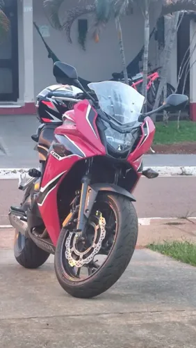 CBR 650F exclusiva na região, muita nova e utilizada somente aos finais de semana. 