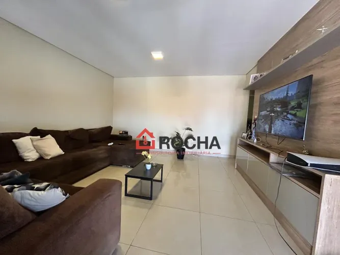 Quadra 2 - Casa reformada com armários, aceito financiamento e estudo troca