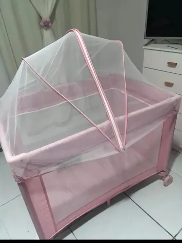 Berço portátil/ Chiqueirinho Rosa